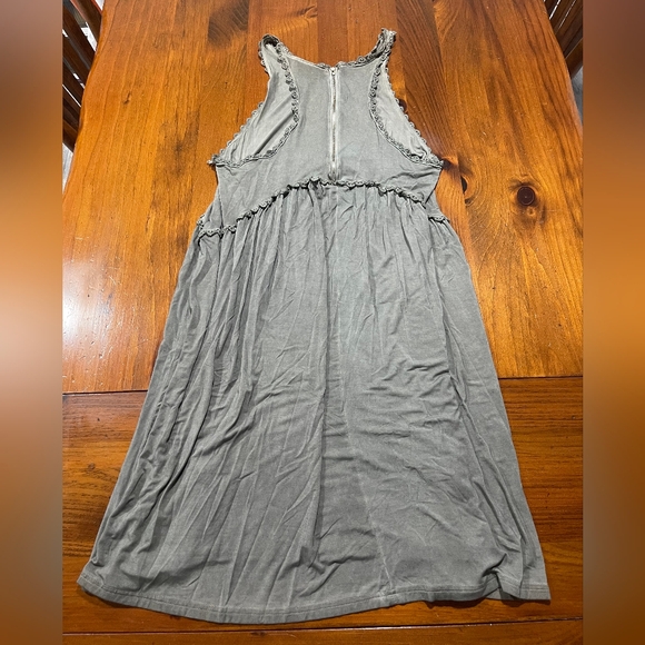 POL Embroidered Trim Gray Green Mini Sleeveless Tank Tunic Dress Size Large Boho - Picture 2 of 3